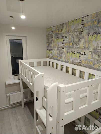 Двухъярусная кровать бу массив