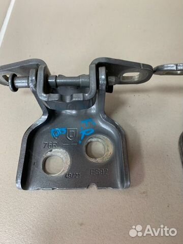 Петля двери передняя правая Renault Duster 2 (Hjd)