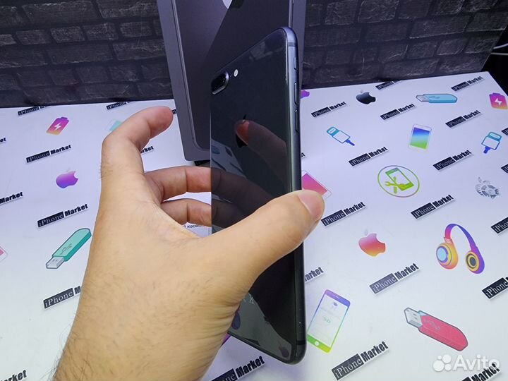 iPhone 8 Plus, 128 ГБ