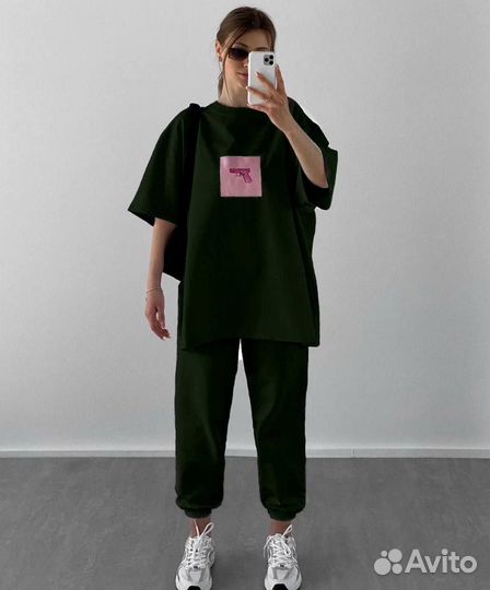 Женский костюм