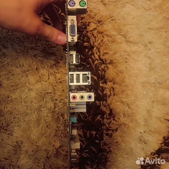 Материнская плата