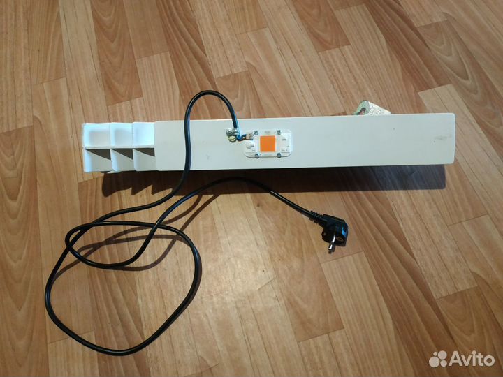 Фитосветильник 50 ватт, на секции радиатора