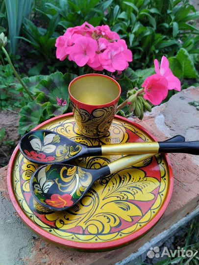 Советские сувениры. Хохлома. Самовар сувенирный