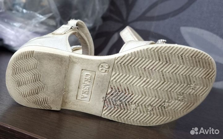 Сандалии для девочки