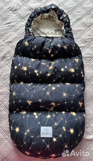 Пуховый зимний конверт (плюс шапочка и шарф)