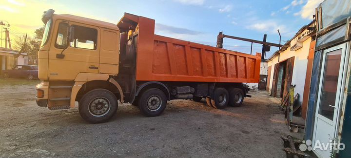 Shacman (Shaanxi) F3000, 2011