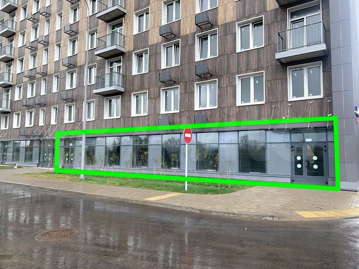 В новом крупном ЖК - светлое помещение (351 м²)