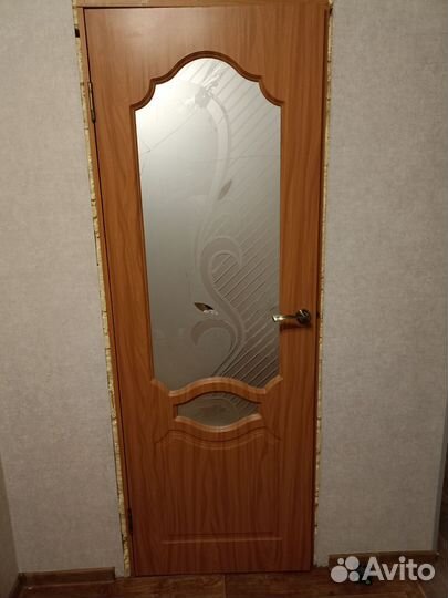 Дверь межкомнатная 700 с коробкой бу