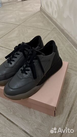 Кроссовки Эконика 40