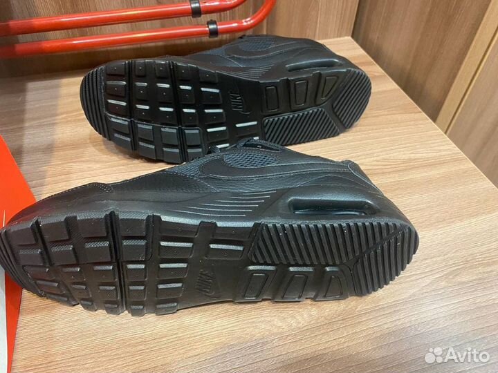 Кроссовки nike