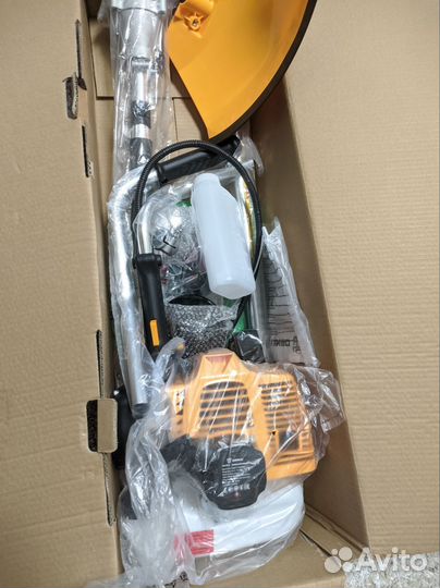 Триммер бензиновый, мотокоса, новый. Deko dktr 52