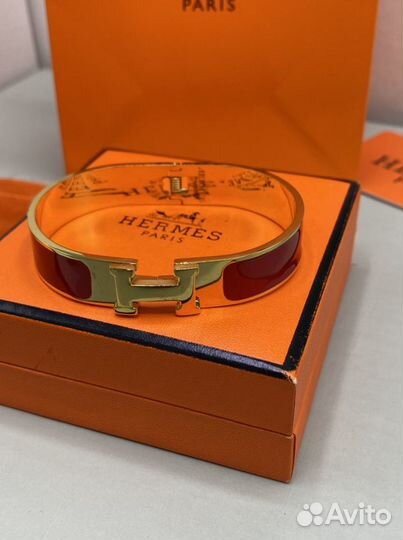 Красный браслет hermes