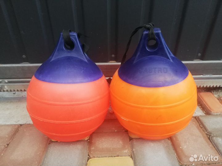 Буй-кранец Castro