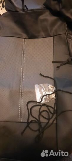 Чехлы на автомобильные сидения