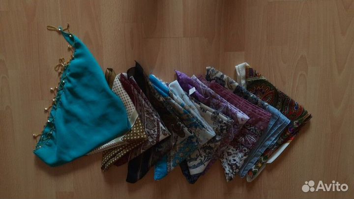 Большие тёплые женский платки - шали с кистями