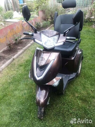 Кресло-коляска с электроприводом