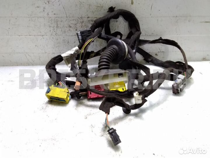 Проводка двери левой Пежо 3008 1