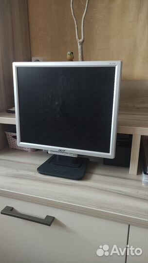 Монитор Acer 17