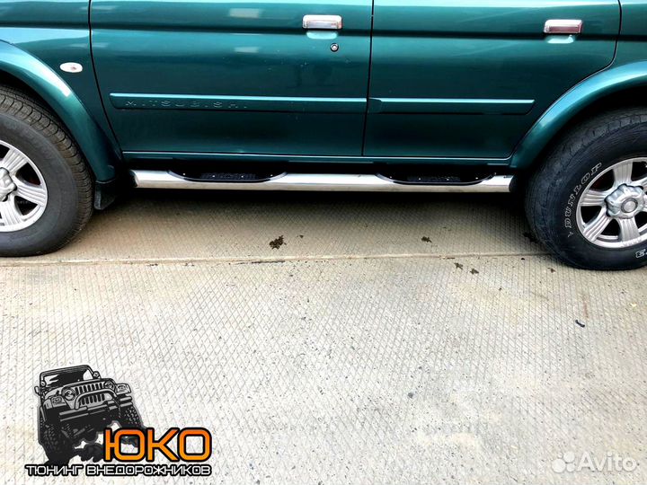 Защита порогов Mitsubishi Pajero Sport