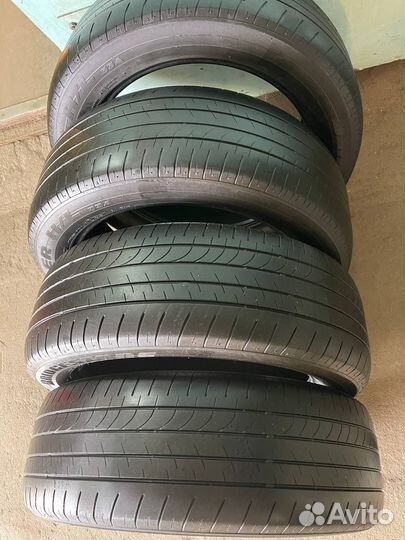 Bridgestone Dueler H/L 33A 235/55 R20