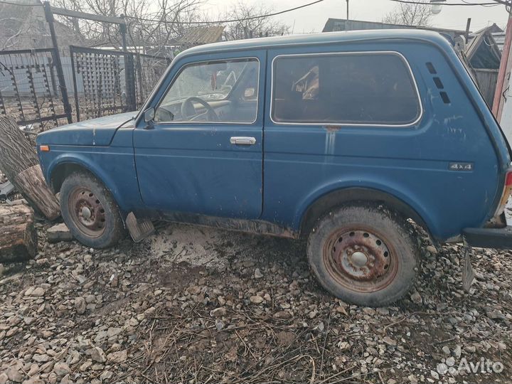 Нива на запчасти