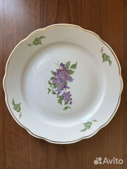 Набор тарелок