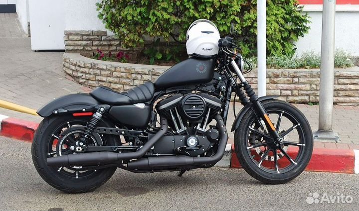Harley-Davidson Sportster 883 Iron