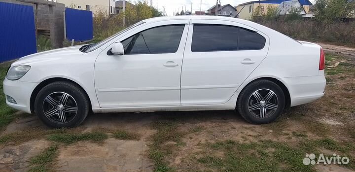 Skoda Octavia 1.6 AT, 2013, 196 000 км