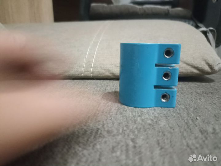 Зажим для трюкового самоката на 3 болта