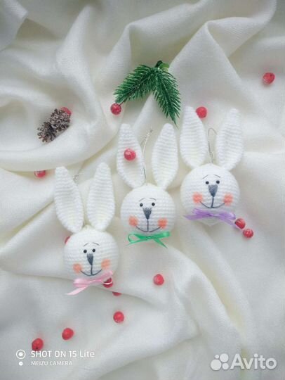 Игрушки на елку (шарики)