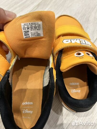 Кроссовки детские adidas 26