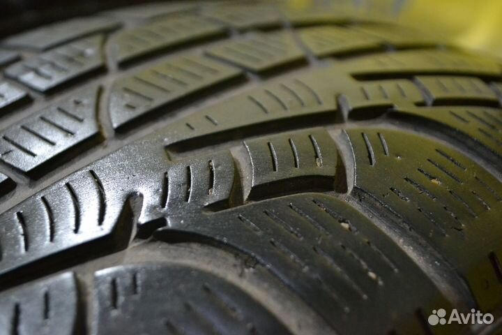 Pirelli Winter Sottozero 210 Serie II 225/60 R17