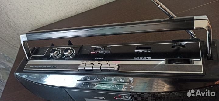 Sharp QT 249 Z (BK) кассетная магнитолла