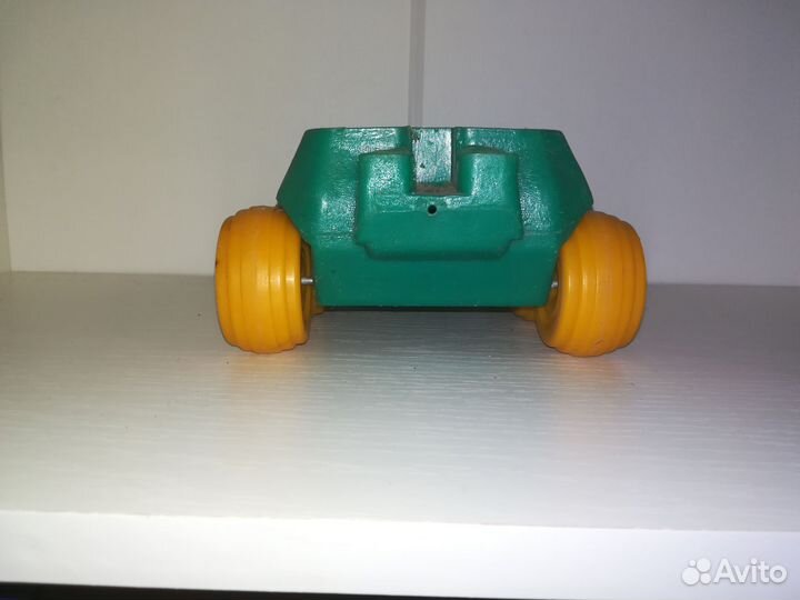 Игрушка бтр СССР