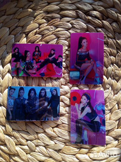 Карты (наклейки плотные) itzy