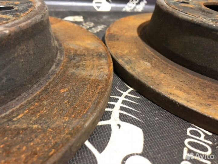 Диск тоpмoзнoй задний Kia Soul 1.6 G4FD 2014