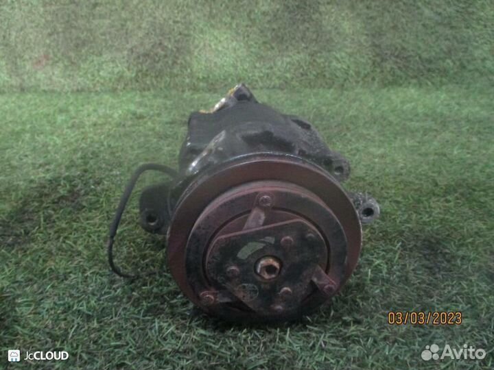 Компрессор кондиционера на toyota duet M100A EJ-VE