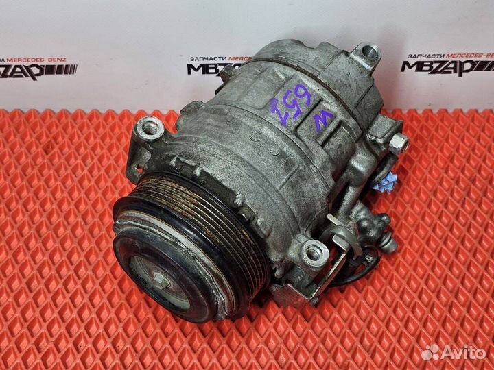 Компрессор кондиционера Mercedes W447