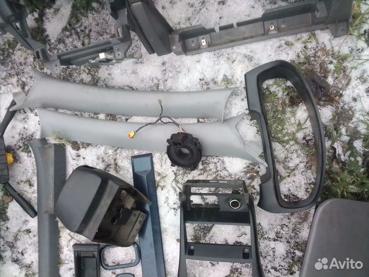 Пластик салона на Ниссан Альмера классик