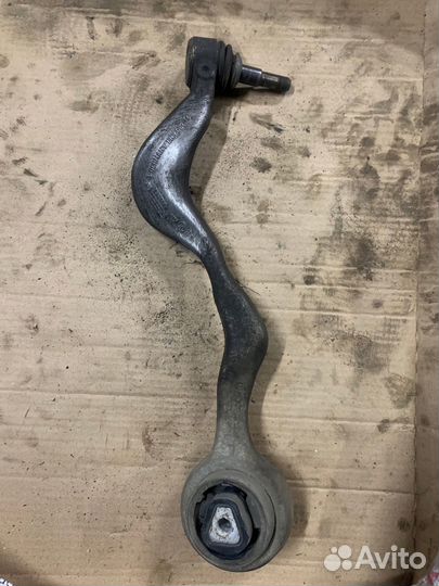 Рычаг верхний передний правый E90,Е92 BMW