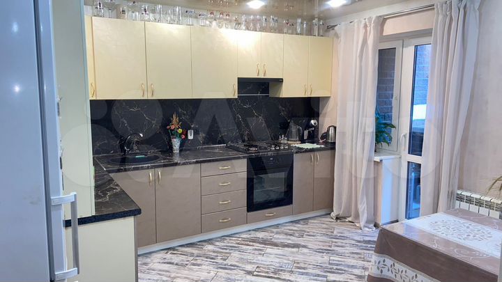 2-к. квартира, 60 м², 1/7 эт.