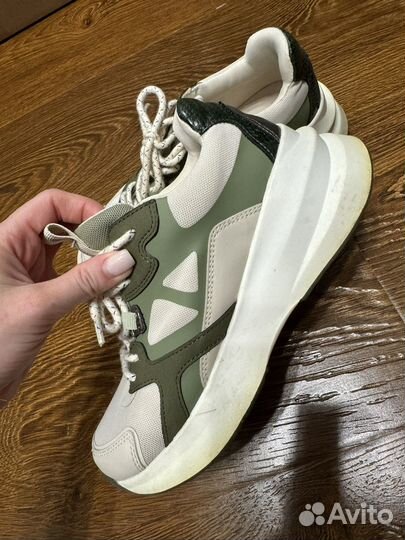 Кроссовки stradivarius 36