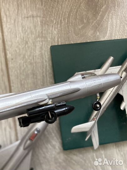 Модель самолета 1/120 СССР металл тяжелые