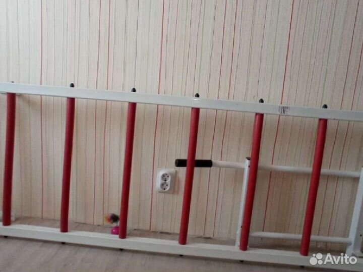 Шведская стенка с турником