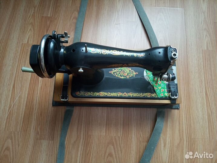 Швейная машинка ручная Подольск, Чайка