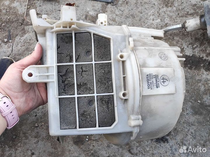 Корпус моторчика печки Toyota Corolla 87130-12280