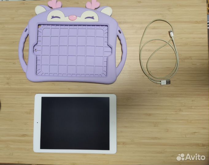 iPad Air A1475 (Wi-Fi + Cellular)