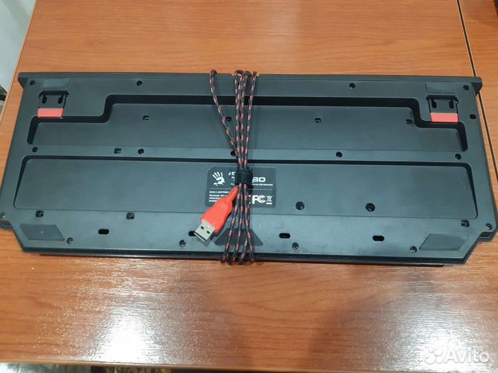 Игровая клавиатура с подсветкой