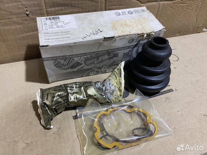 Пыльник шруса внутреннего Volkswagen T4 701498201