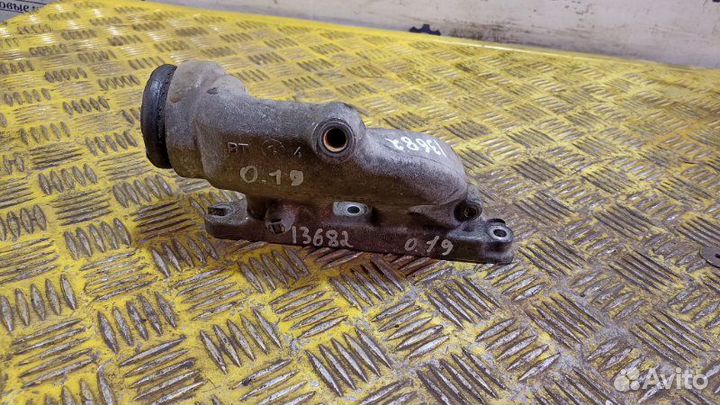 Патрубок водяной, корпуса термостата Man Tga Tgs